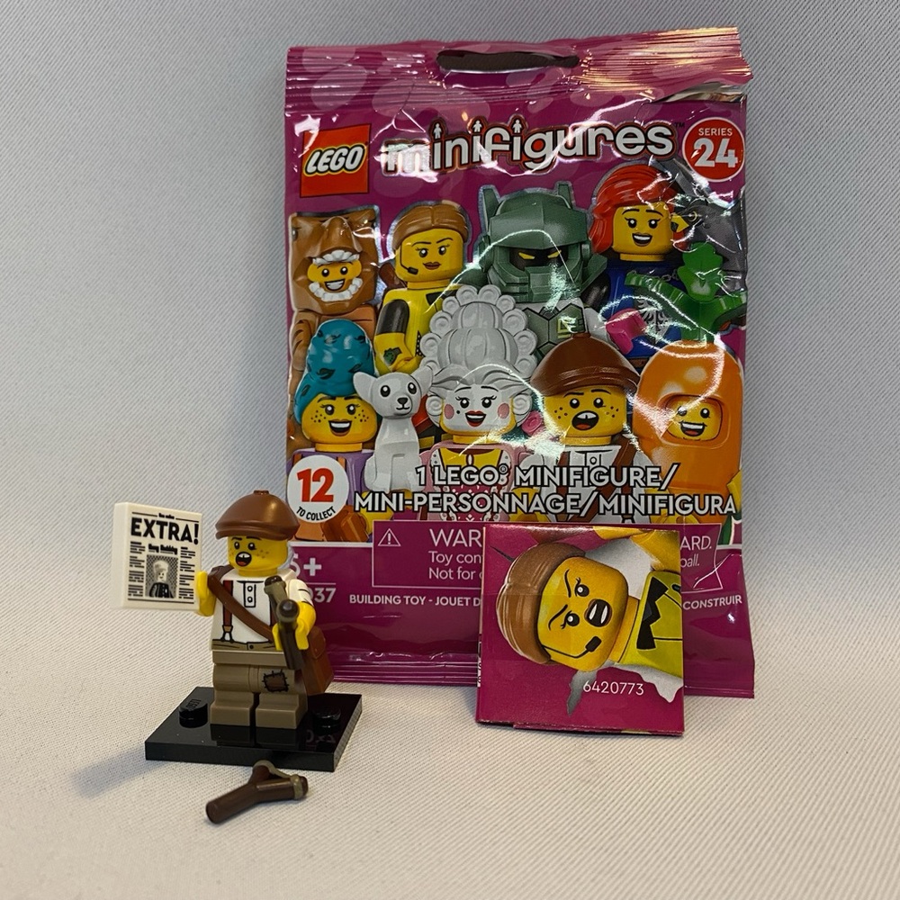 LEGO Minifigure Series 24, newspaper kid